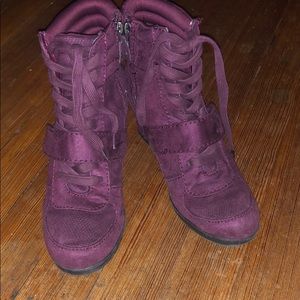 Sneakers with wedge by Vera Wang